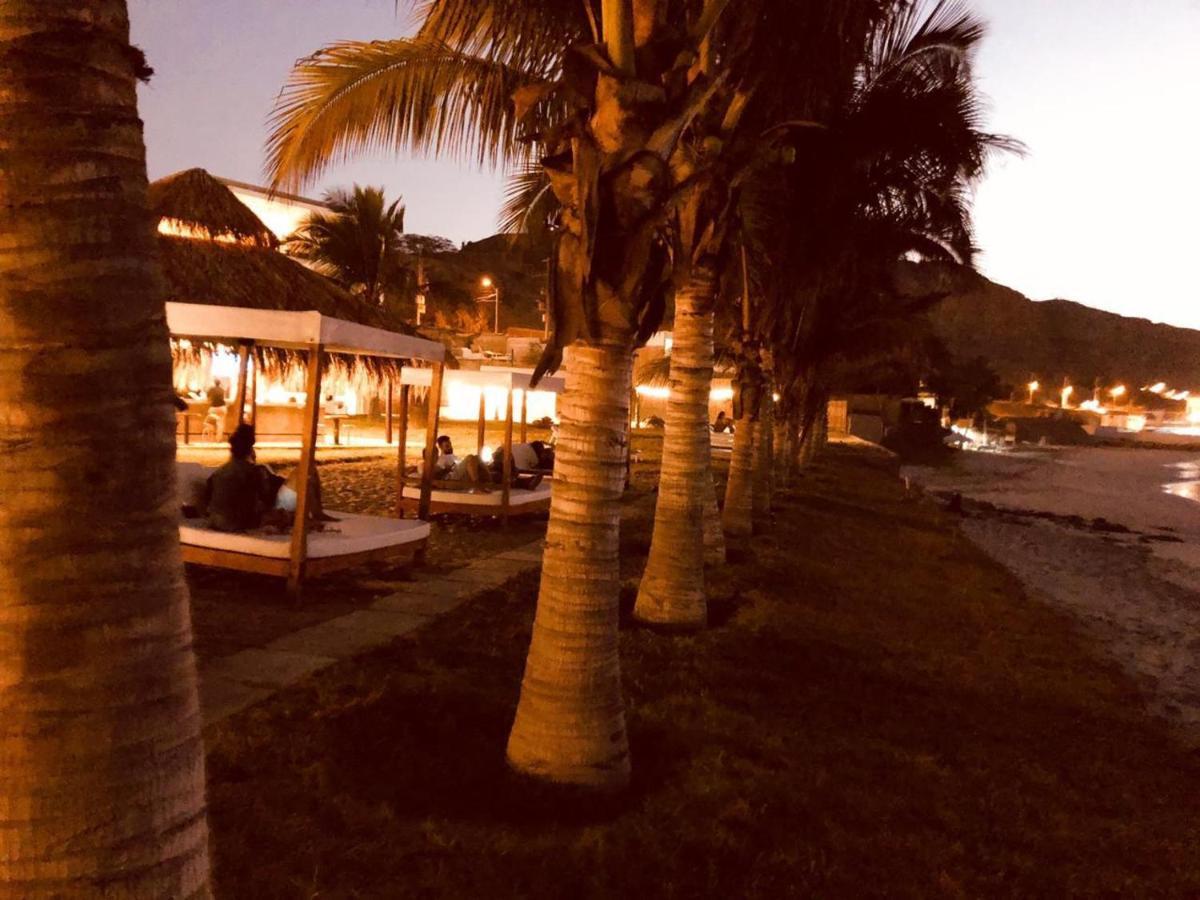 Socialtel Mancora Hotel Exterior photo