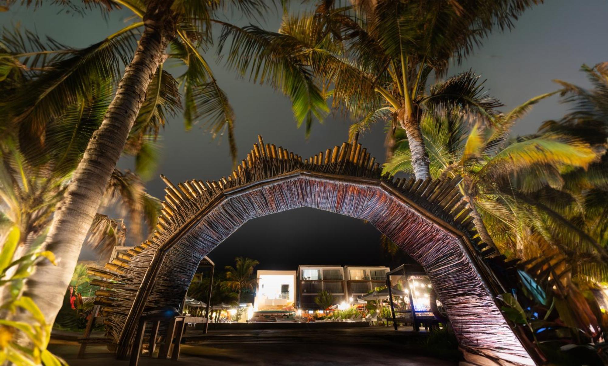 Socialtel Mancora Hotel Exterior photo