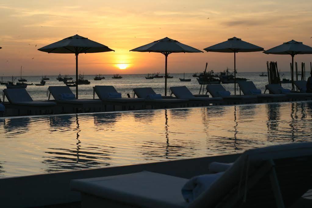 Socialtel Mancora Hotel Exterior photo
